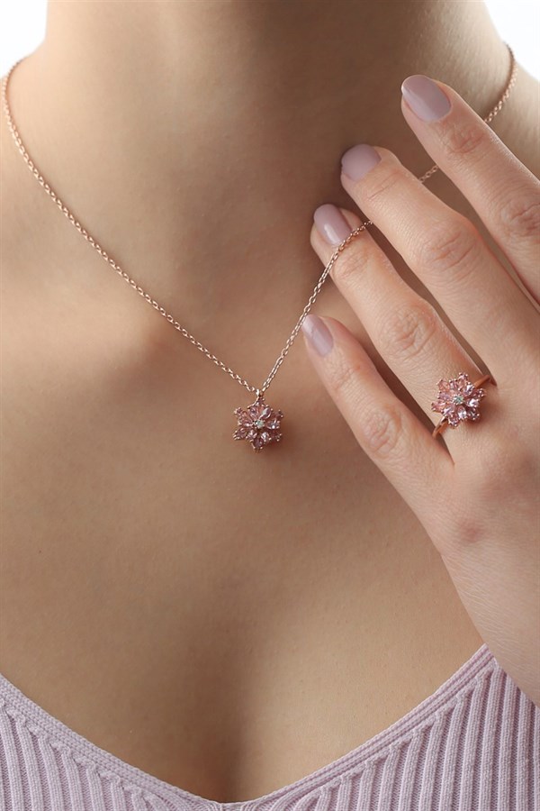 Gümüş Pembe Taşlı Lotus Kamelya Çiçeği Kolye