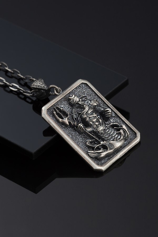 Gümüş Poseidon Figürlü Erkek Kolye