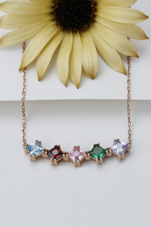 Gümüş Renkli Prenses Taşlı Kolye