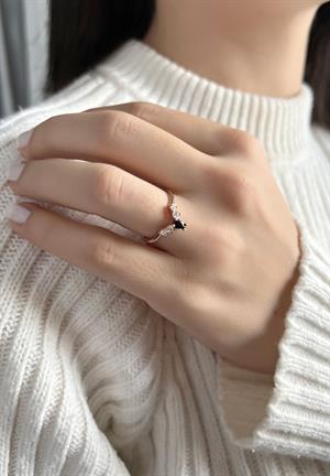 Gümüş Siyah Damla Taşlı Yüzük