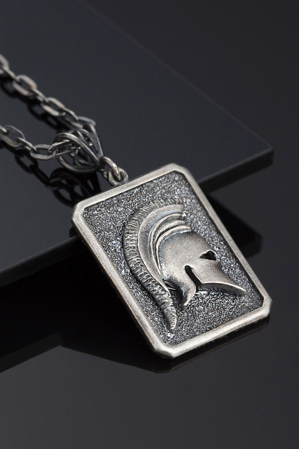 Gümüş Spartan Kaskı Figürlü Erkek Kolye