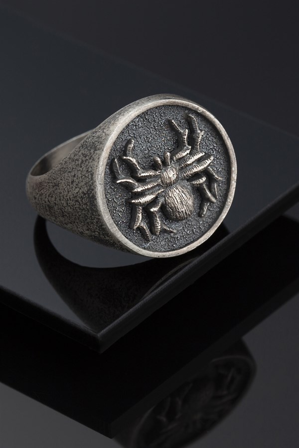 Gümüş Tarantula Figürlü Erkek Yüzük