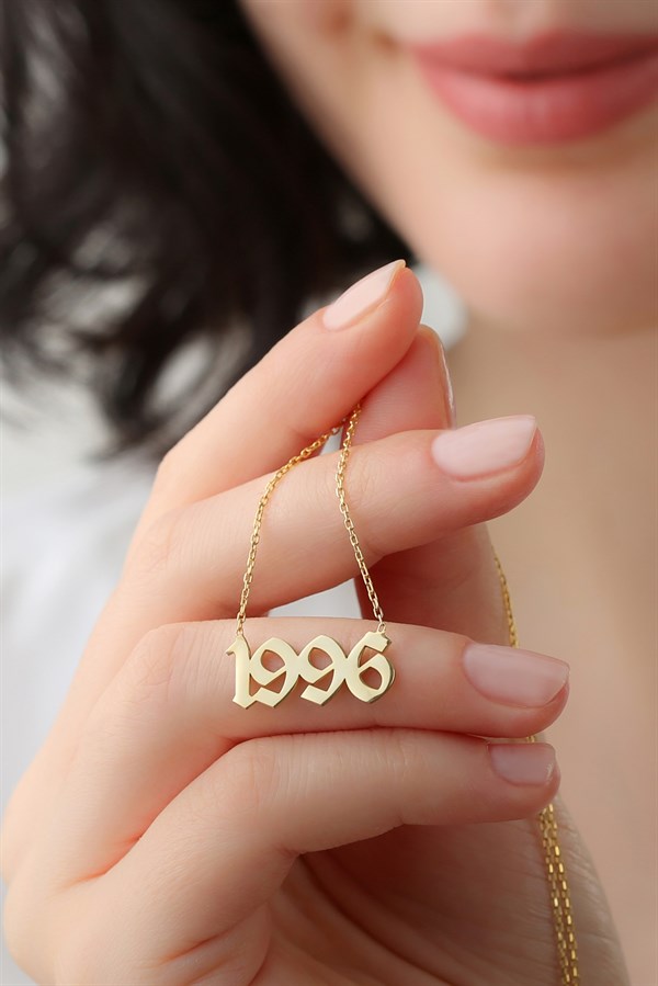 Gümüş Tarihli Kolye