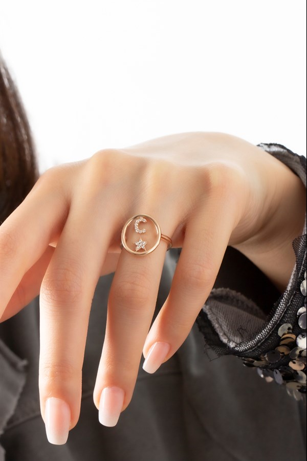 Gümüş Taşlı Ayarlanabilir Oval Form Harf Yüzük