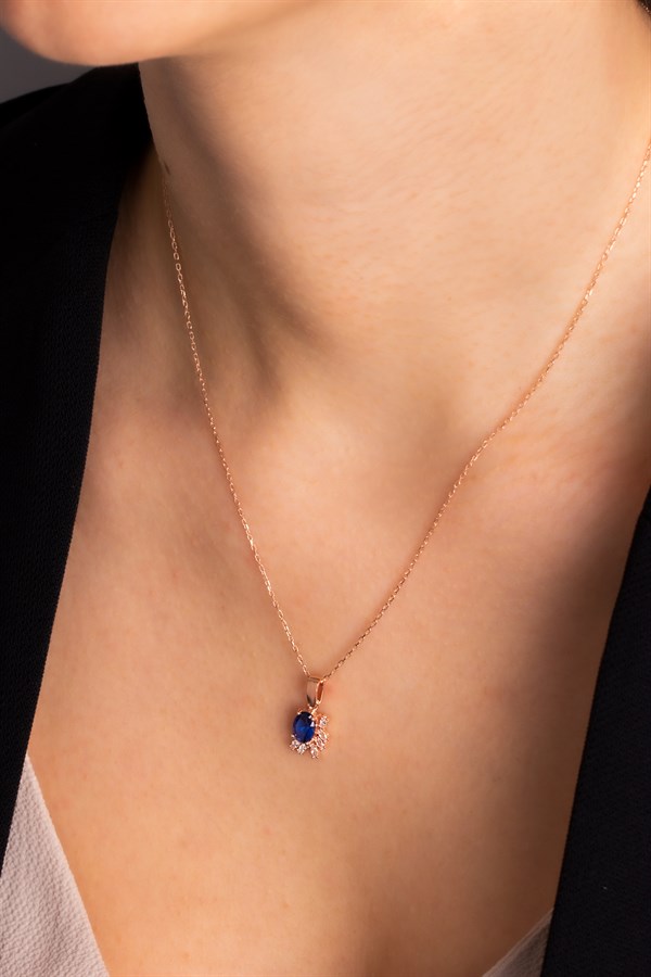 Gümüş Oval Safir Taşlı Kolye