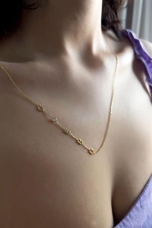 Gümüş Yandan Dört Harfli Kolye