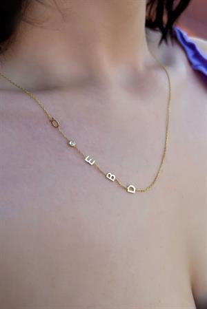 Gümüş Yandan Dört Harfli Kolye