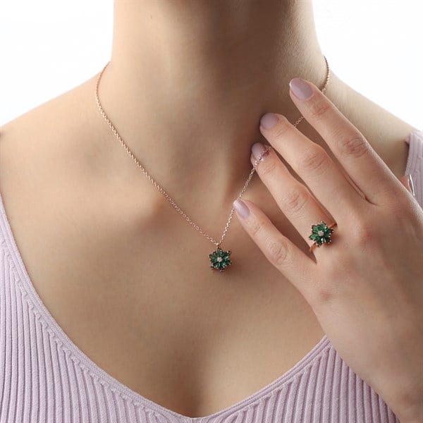 Gümüş Yeşil Taşlı Lotus Çiçeği Kolye Yüzük Mini Set