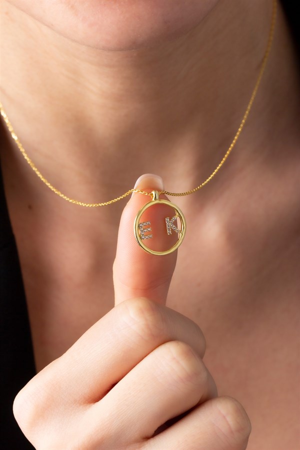 Gümüş Yuvarlak Form Harf Kolye