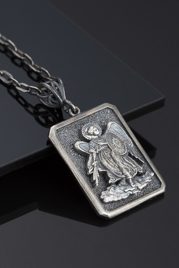 Gümüş Zeka Tanrıçası Athena Figürlü Erkek Kolye