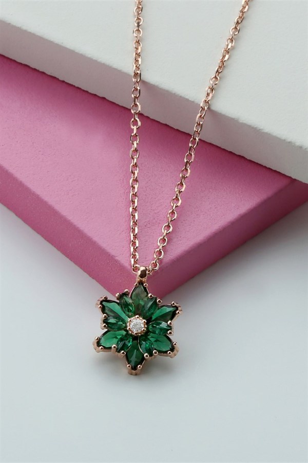 GümüşYeşil Taşlı Lotus Kamelya Çiçeği Kolye