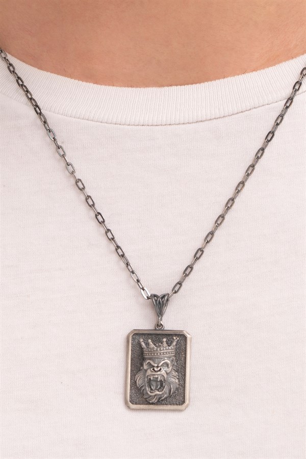 Gümüş King Kong Figürlü Erkek Kolye