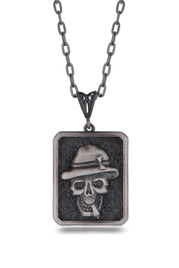 Gümüş Kuru Kafa Figürlü Erkek Kolye