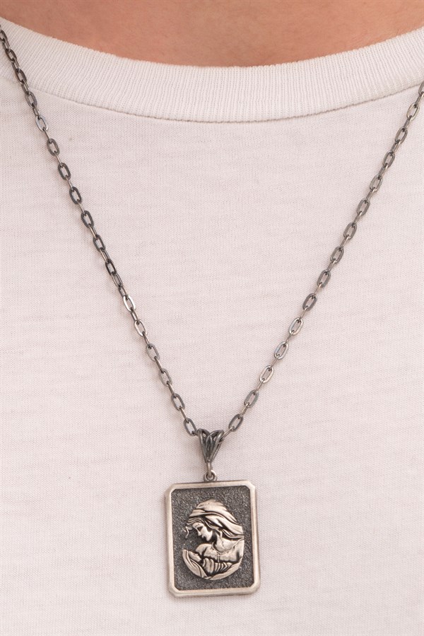 Gümüş Meryem Ana Figürlü Erkek Kolye