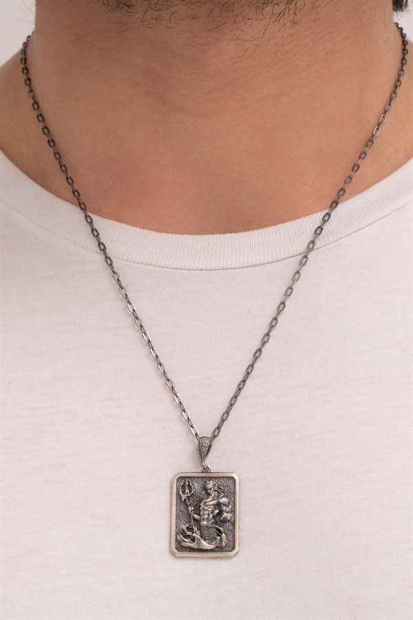 Gümüş Poseidon Figürlü Erkek Kolye