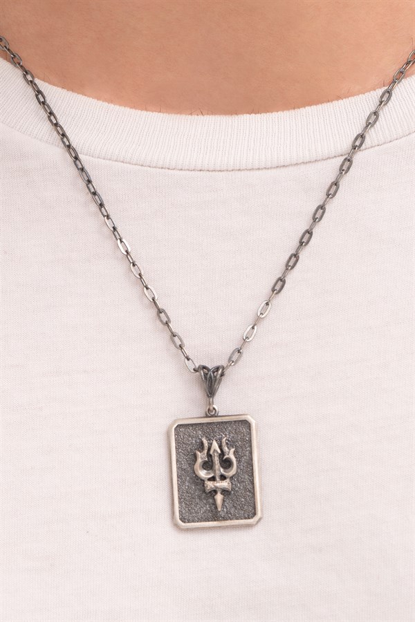 Gümüş Poseidon Mızrağı Figürlü Erkek Kolye