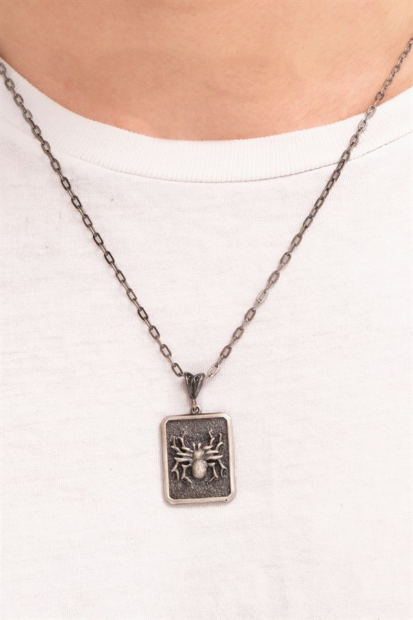 Gümüş Tarantula Figürlü Erkek Kolye