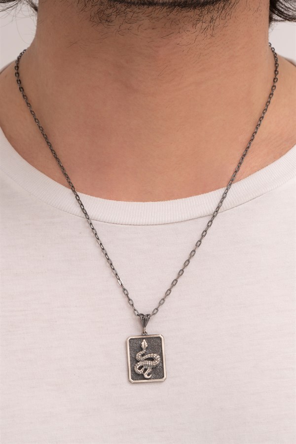 Gümüş Yılan Figürlü Erkek Kolye