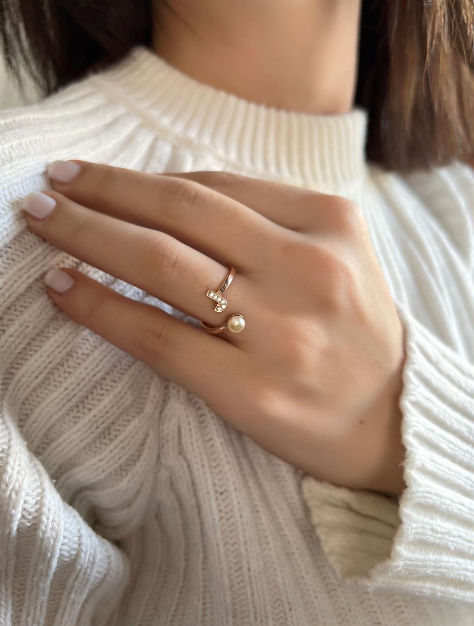 Gümüş İnci Taşlı Harf Yüzük