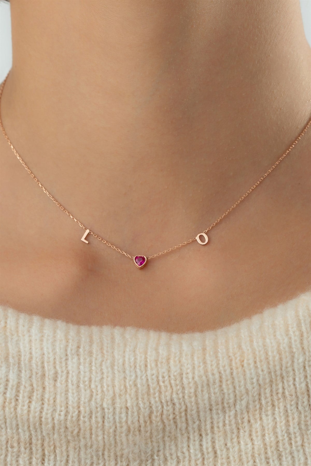 Gümüş Kalp Taşlı Harf Kolye