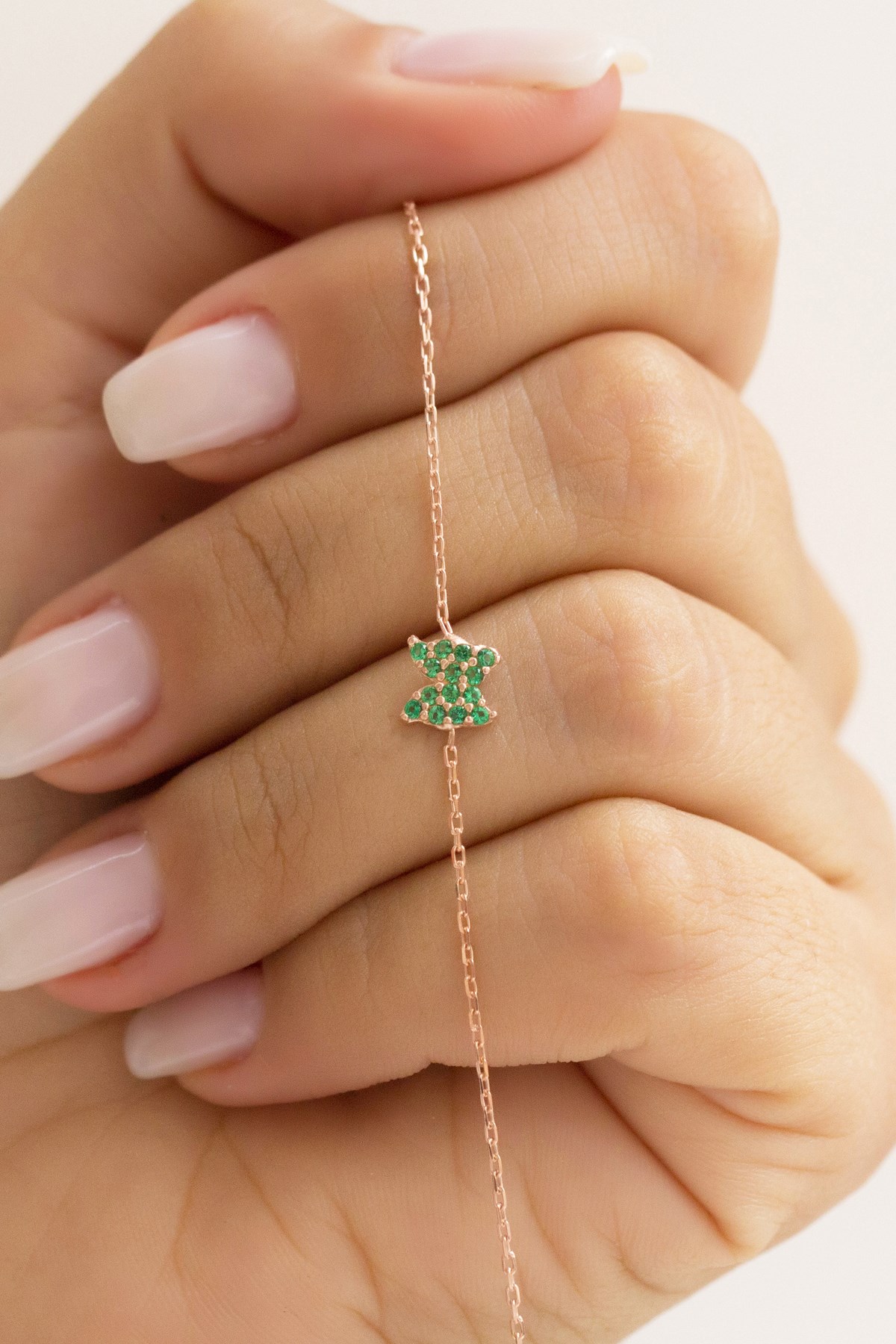 Gümüş Yeşil Taşlı Kelebek Bileklik Lieza Jewelry blkg210016