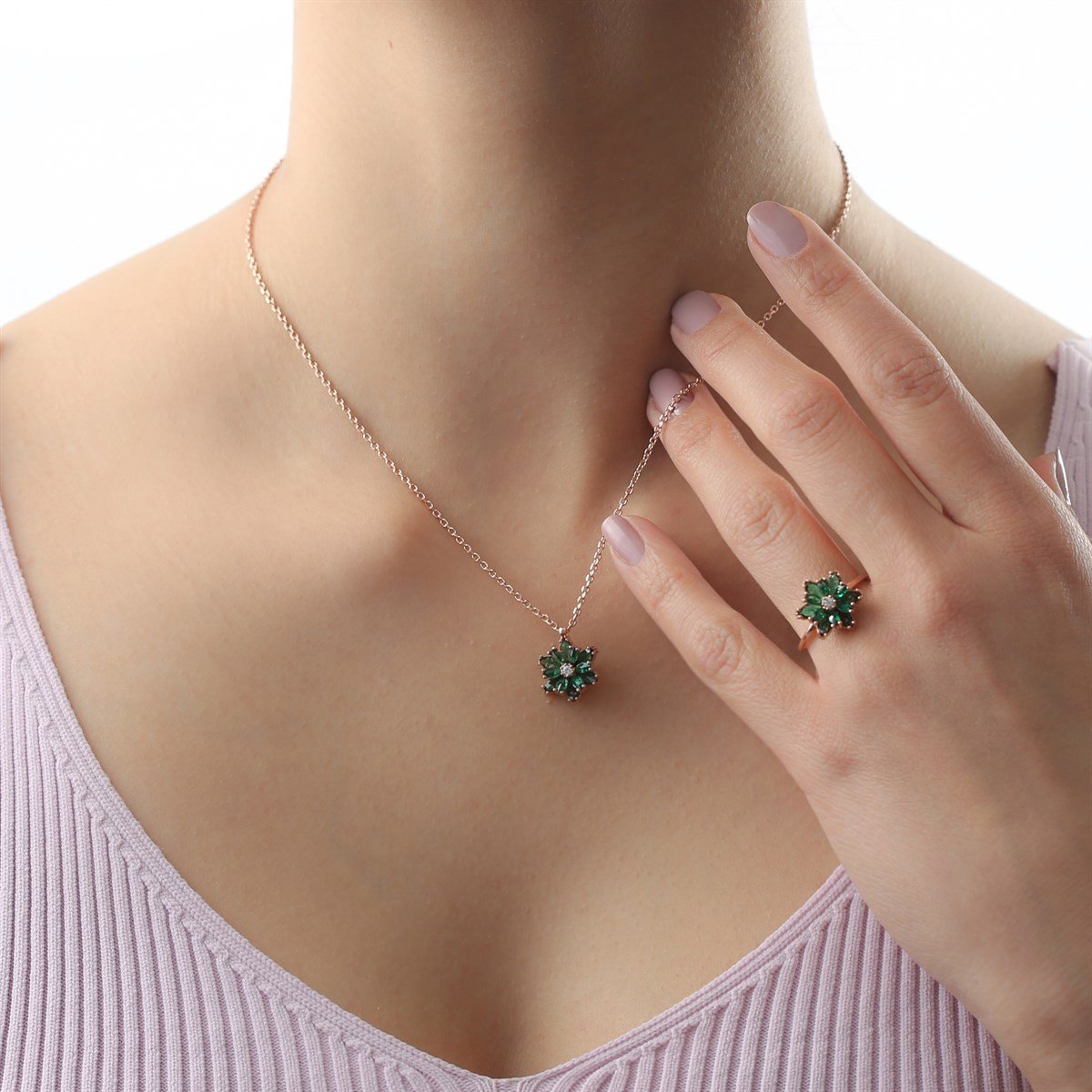 Gümüş Yeşil Taşlı Lotus Çiçeği Kolye Yüzük Mini Set