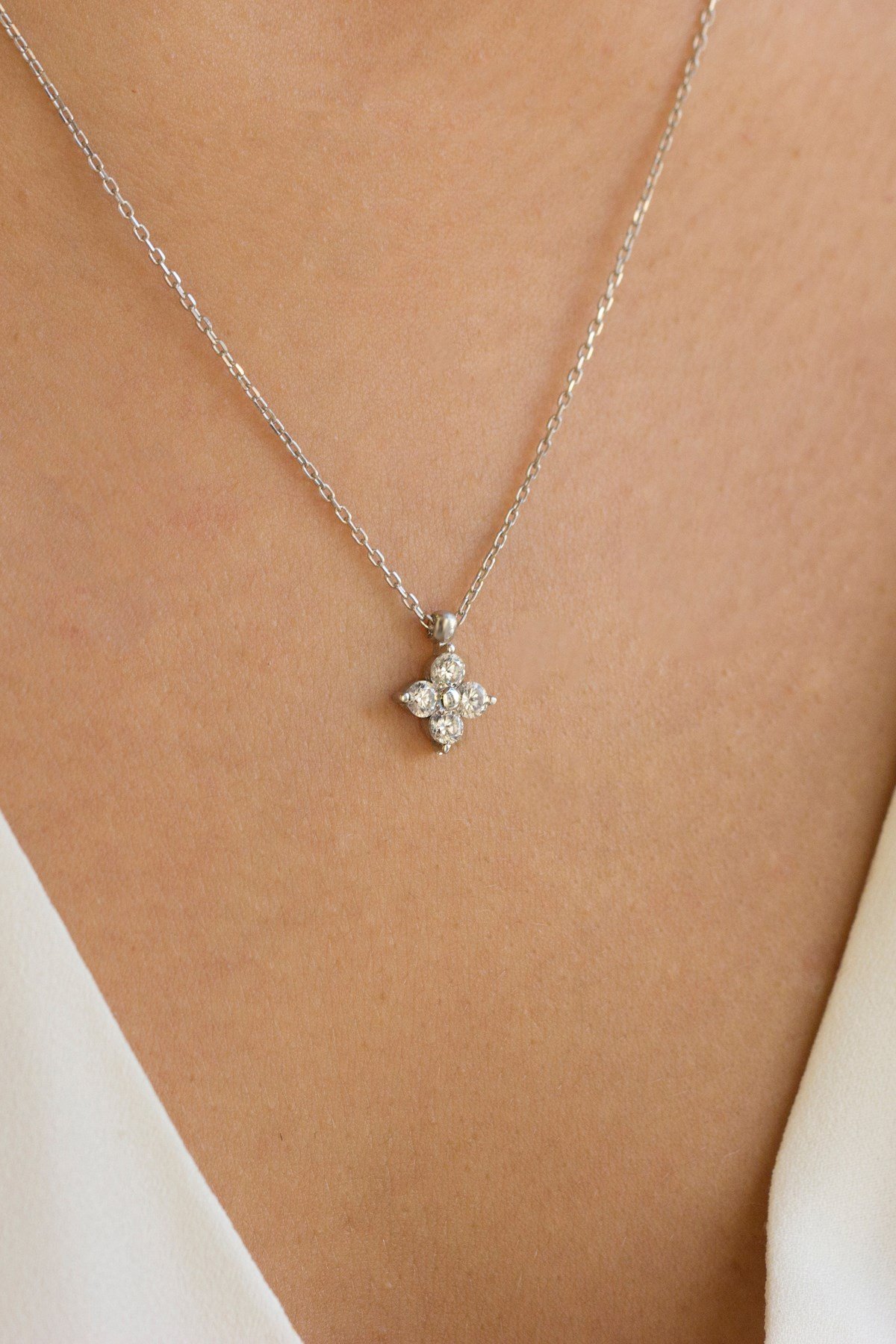Gümüş Yonca Kolye Lieza Jewelry klyg210088