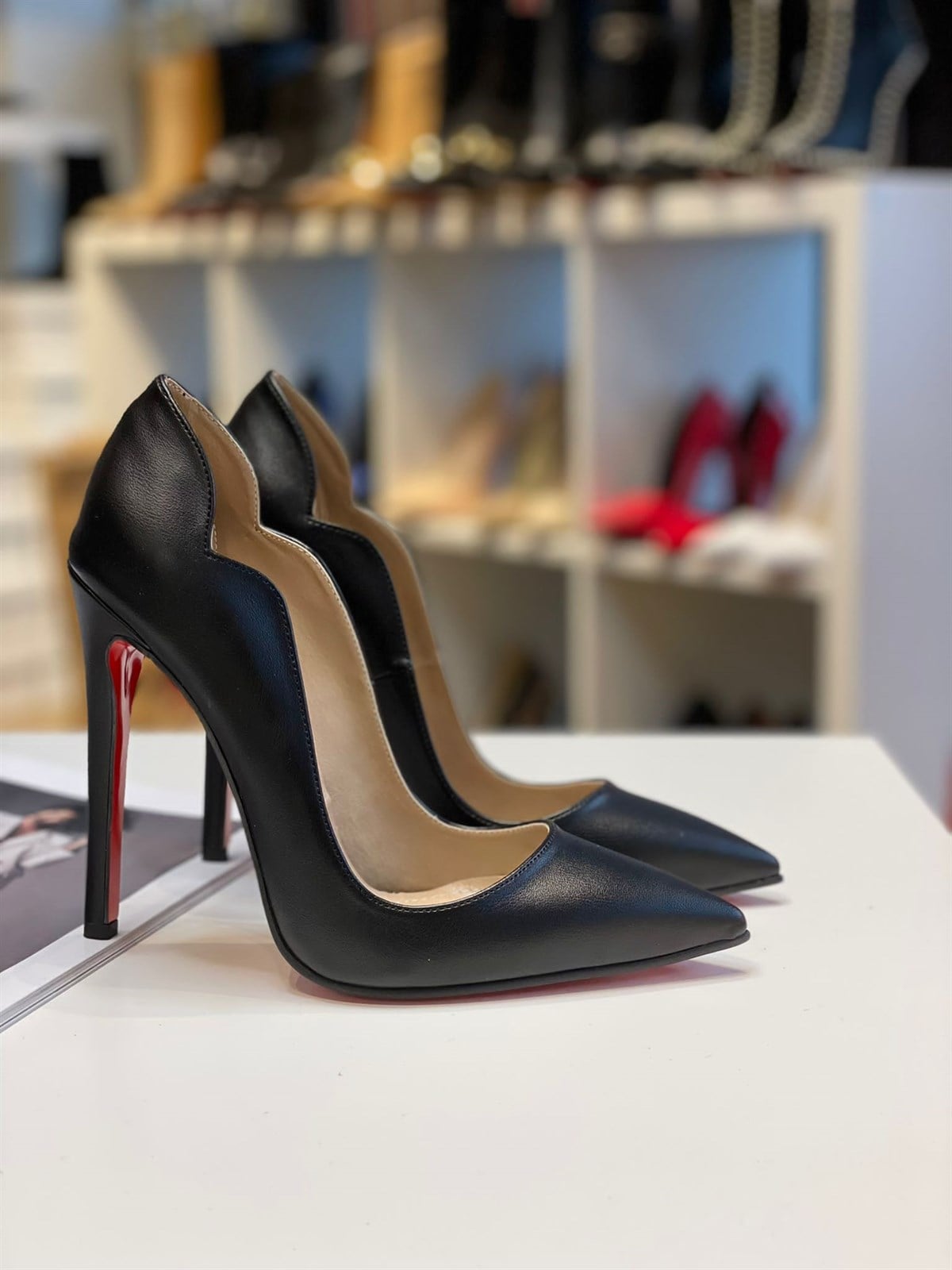 Hella Siyah Mat 12 cm Stiletto 
