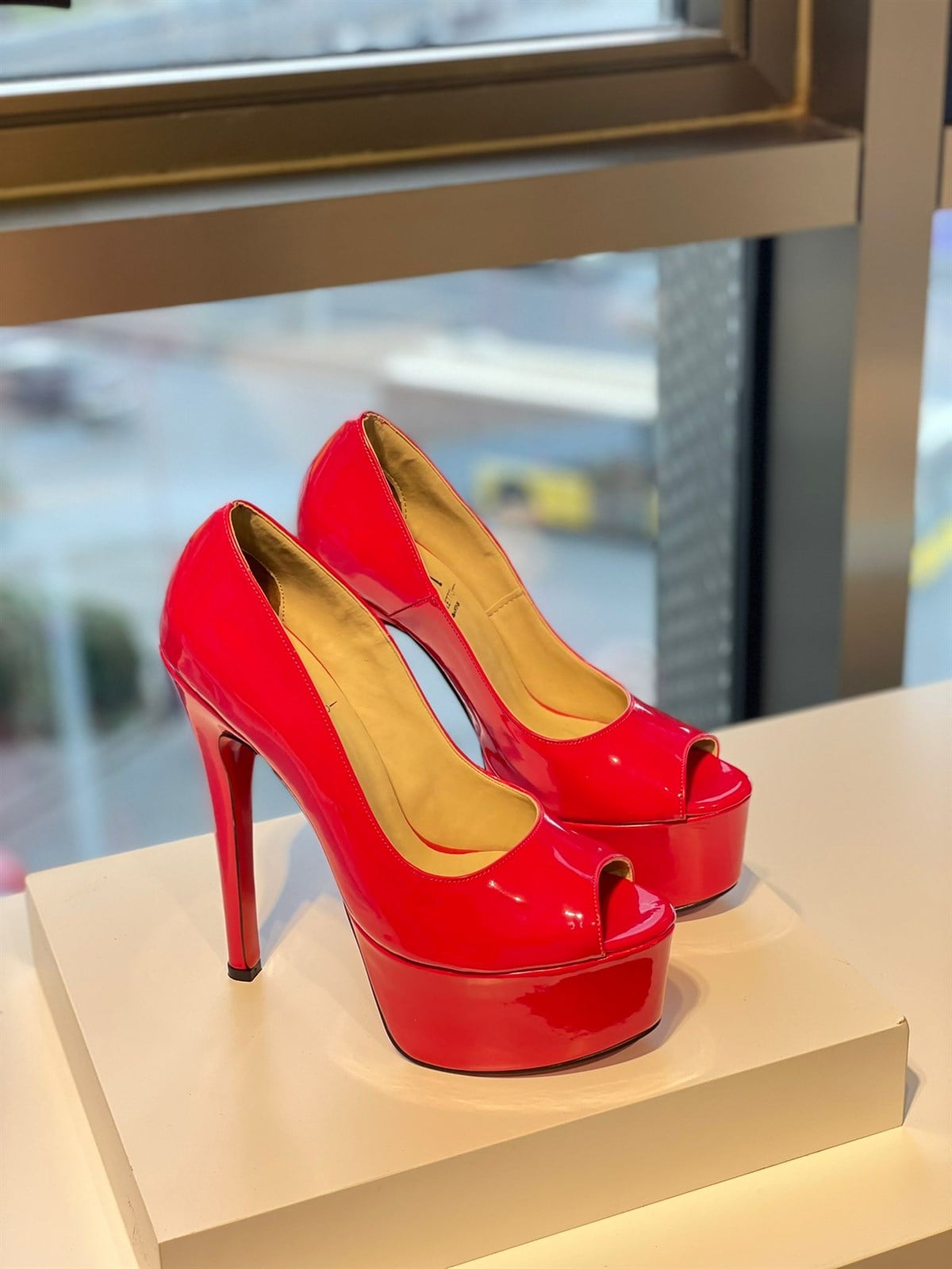 Lea Kırmızı Rugan 15 cm Platform Topuklu Ayakkabı 