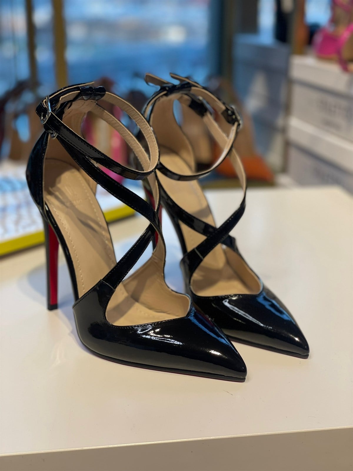 Brones Siyah Rugan 12 cm Stiletto 