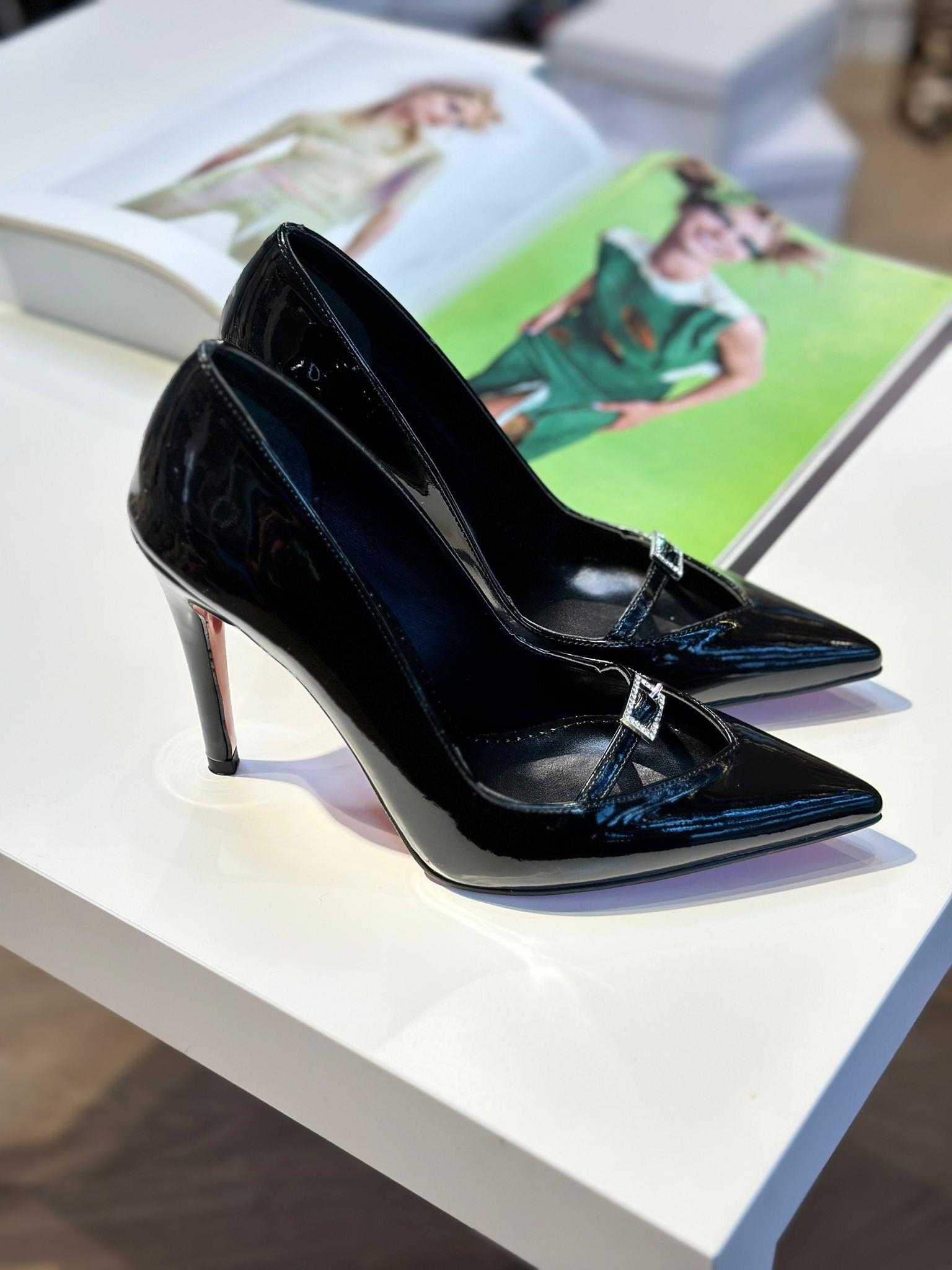 Buona Siyah Rugan 10 cm 