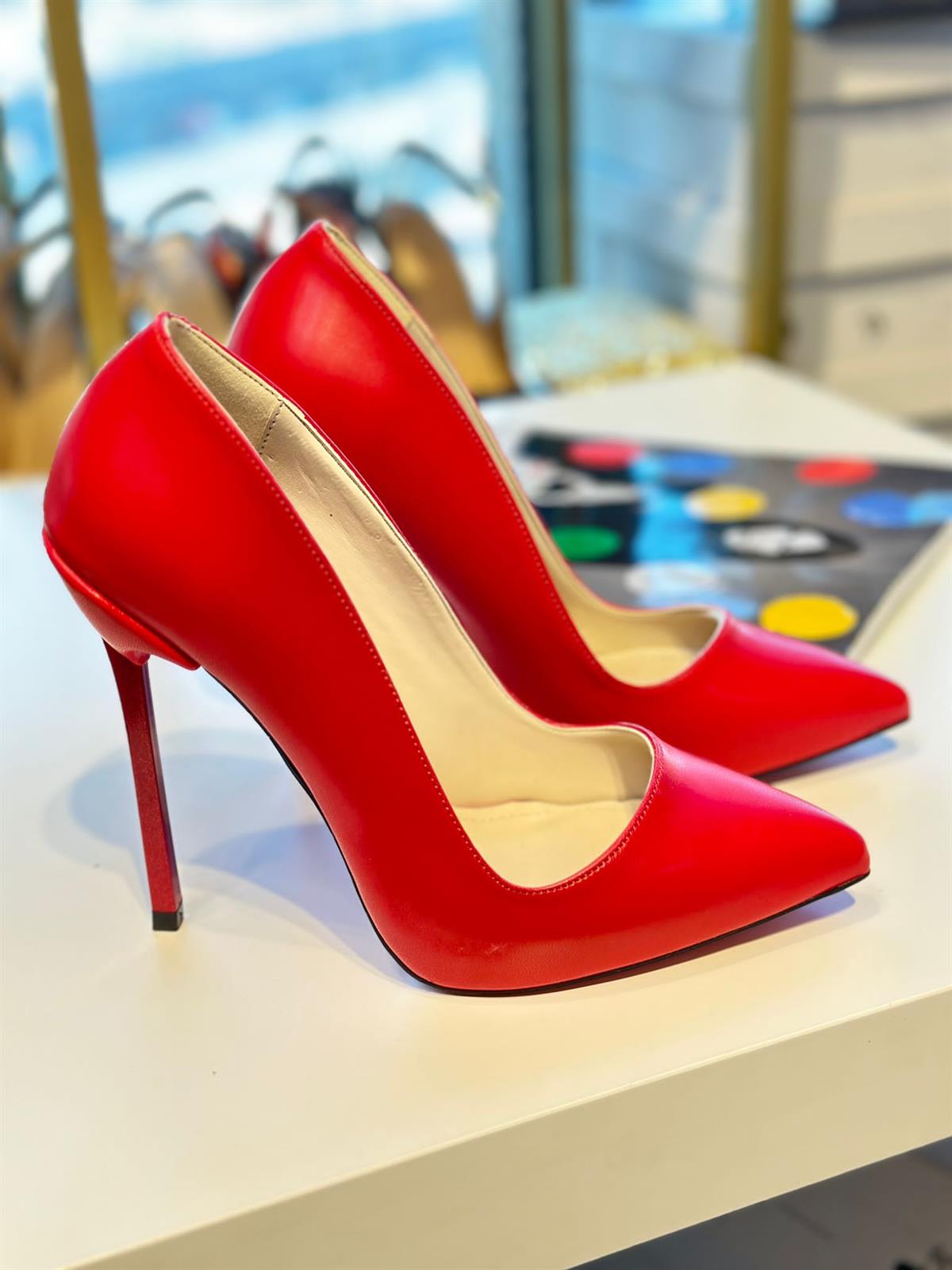 Corrine Kırmızı Mat 13 cm Stiletto