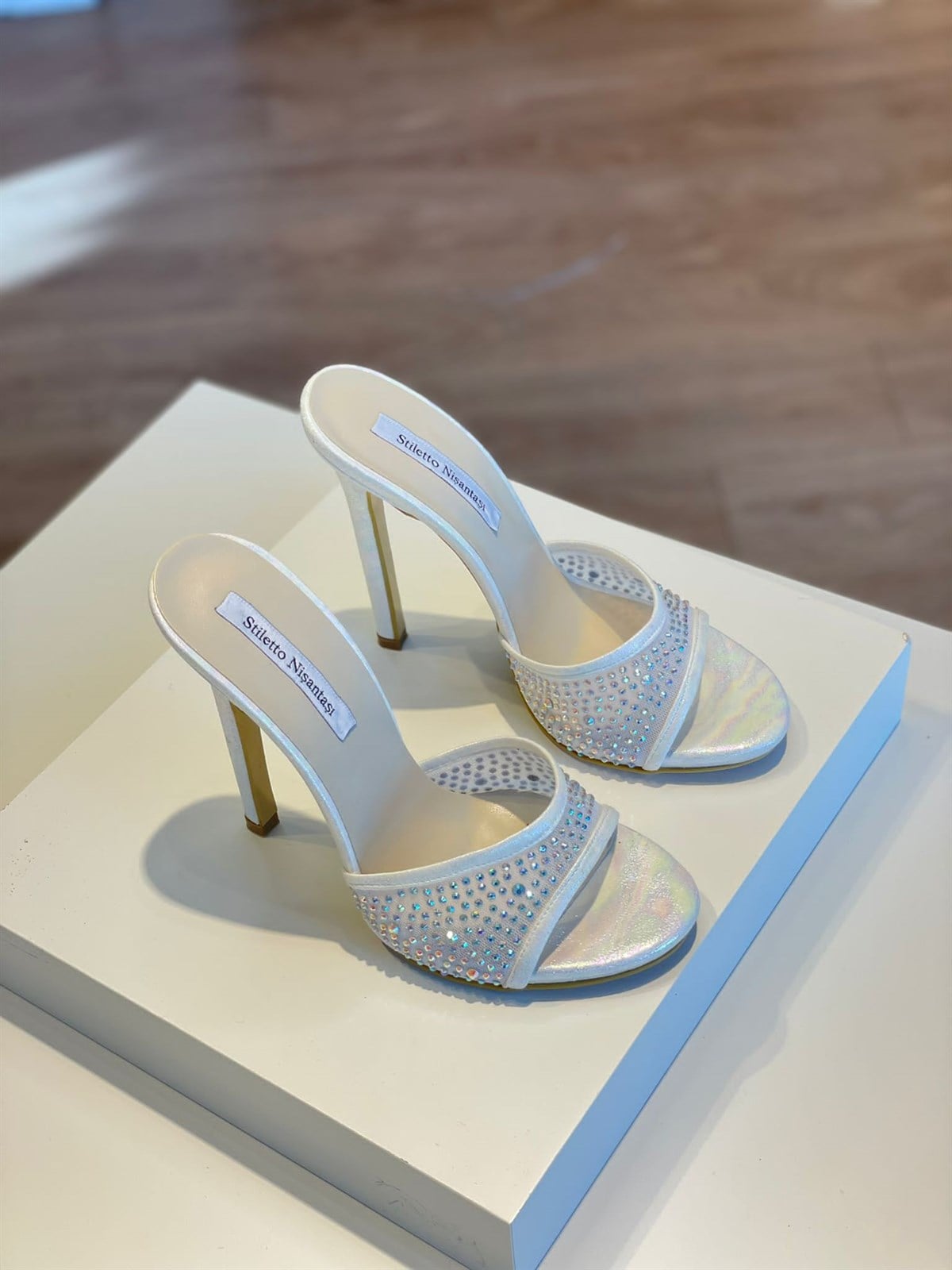 Harley Sedef Taş Detay 13 cm Terlik 