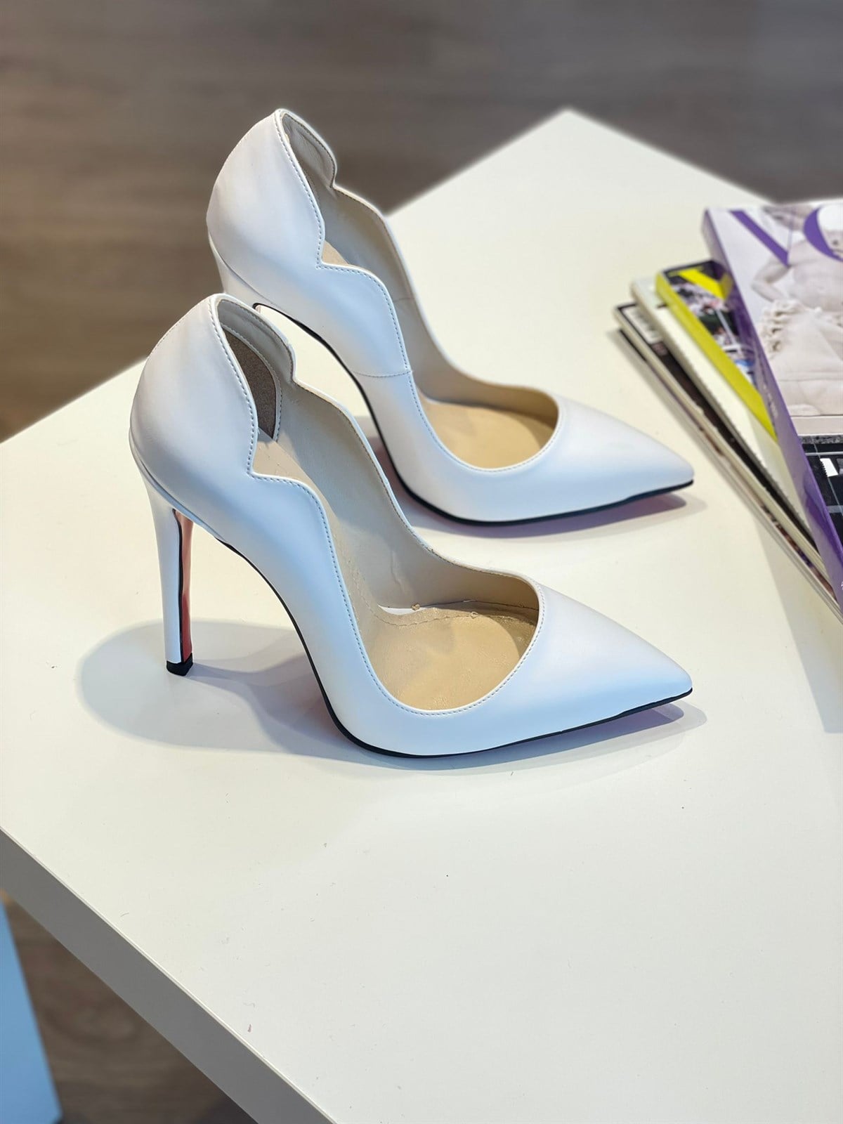 Hella Beyaz Mat 12 cm Stiletto 