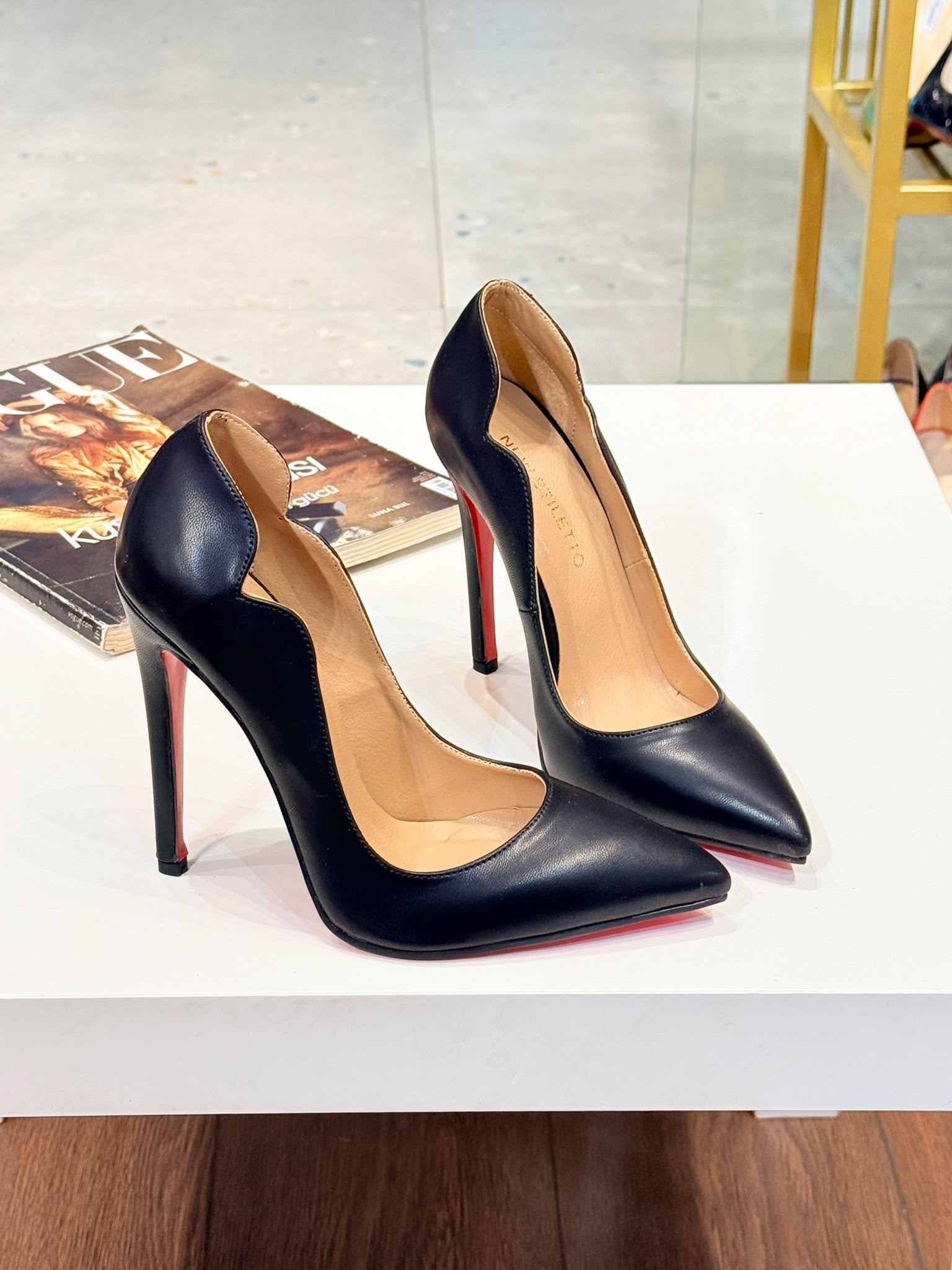 Hella Siyah Mat 12 cm Stiletto 