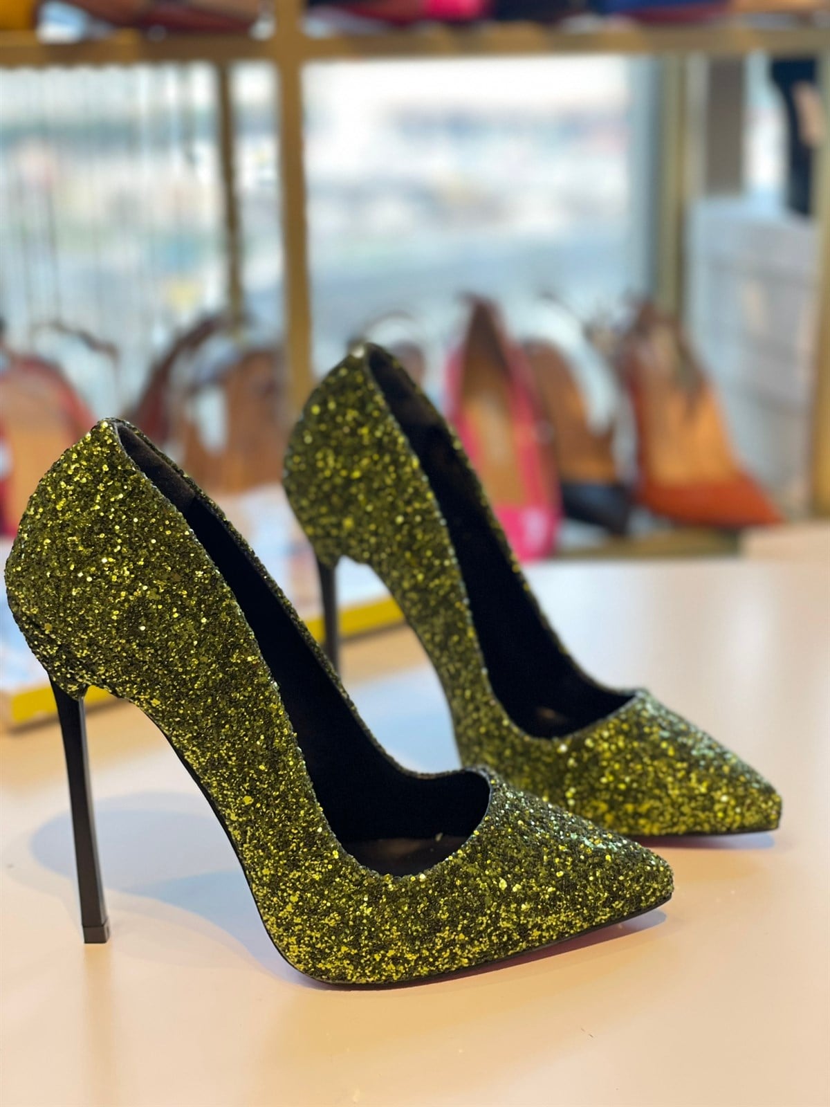 Lizz Yeşil Sim Detay 13 cm Stiletto