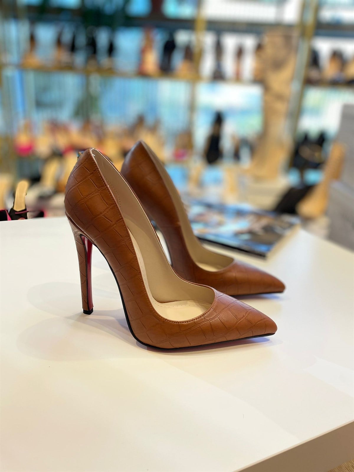 Loan Taba Mat 12 cm Stiletto