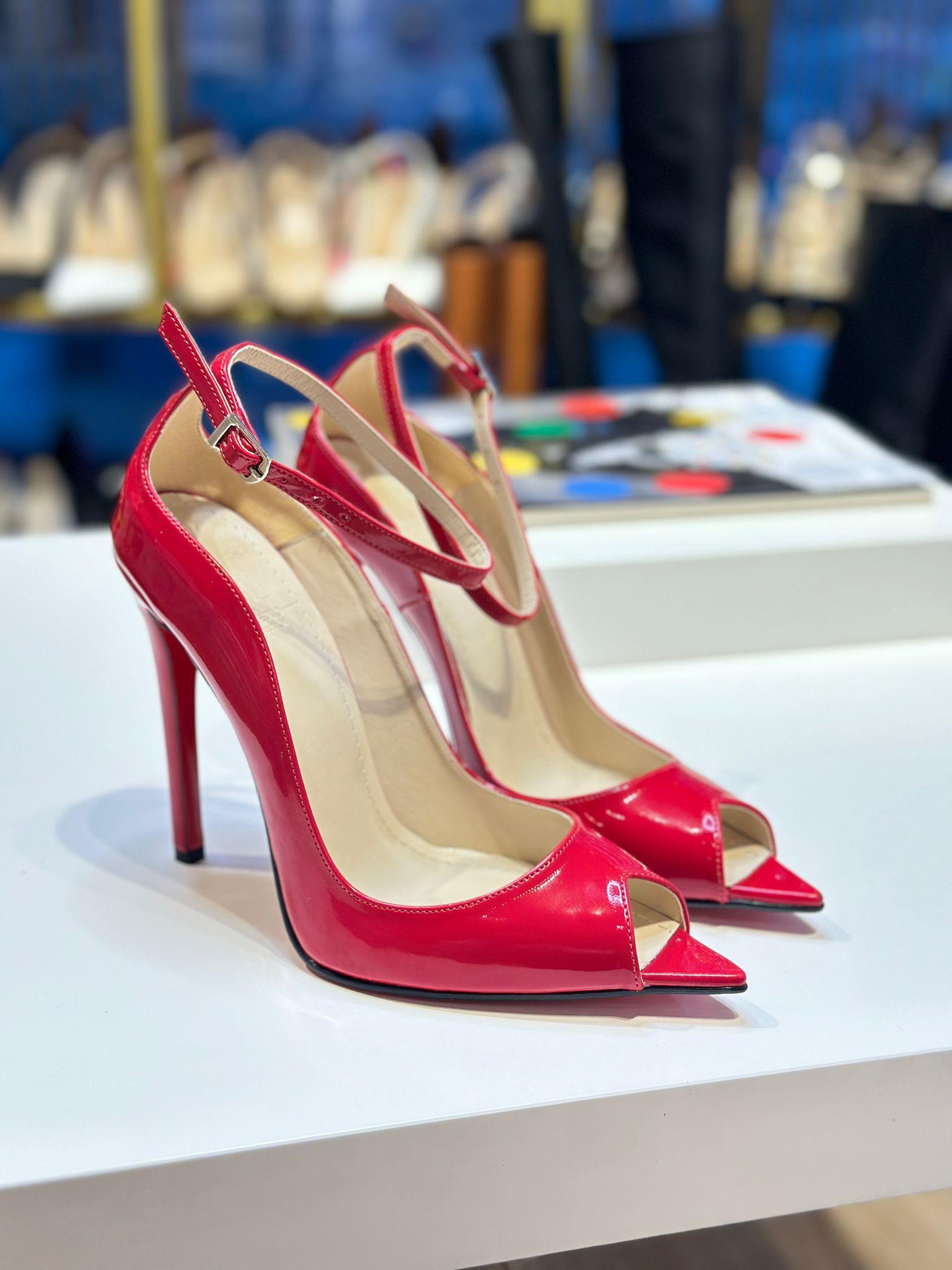 Medie Kırmızı Rugan 12 cm Stiletto