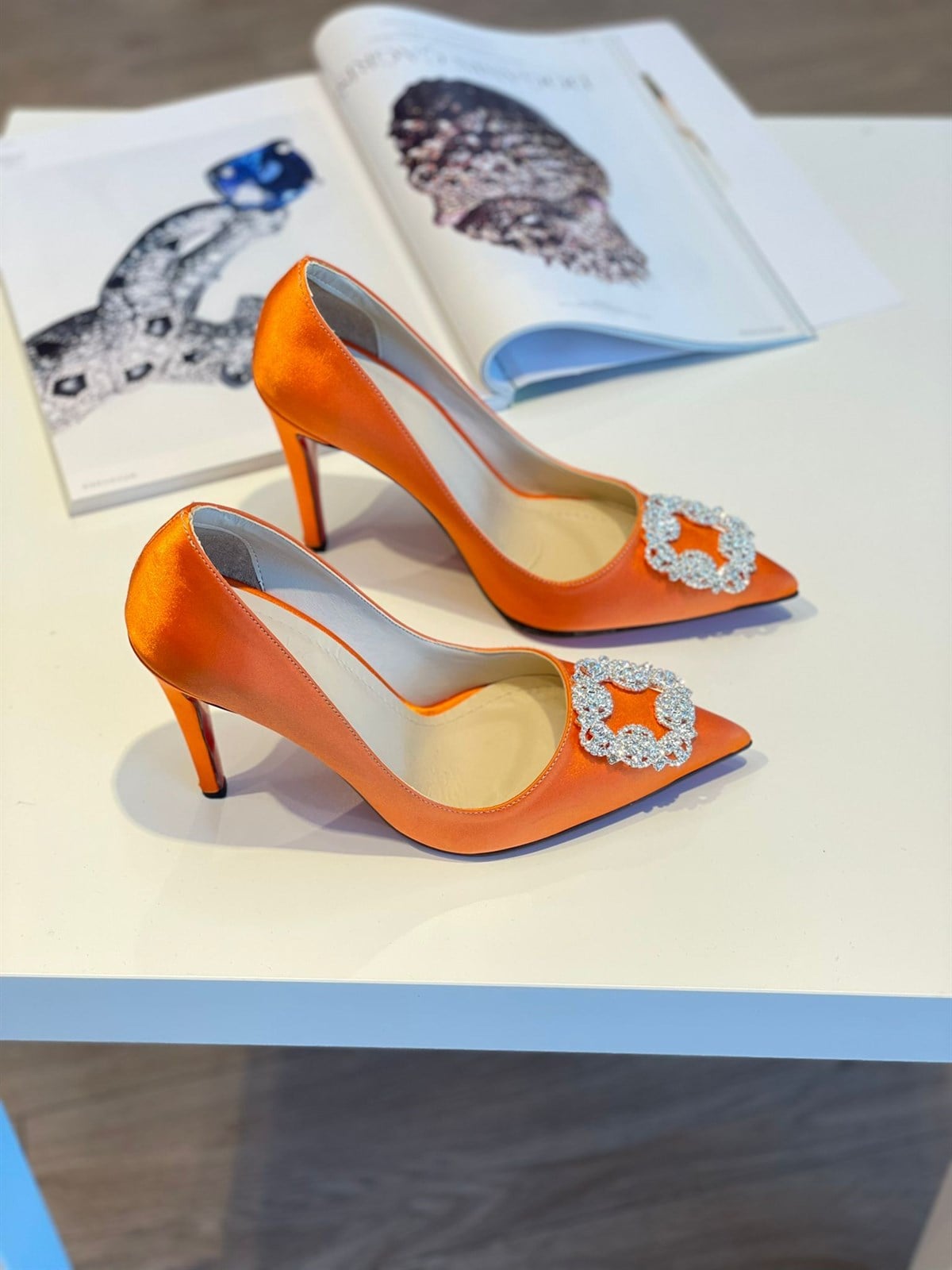 Mellie Turuncu Saten Taş Detay 10 cm Stiletto 