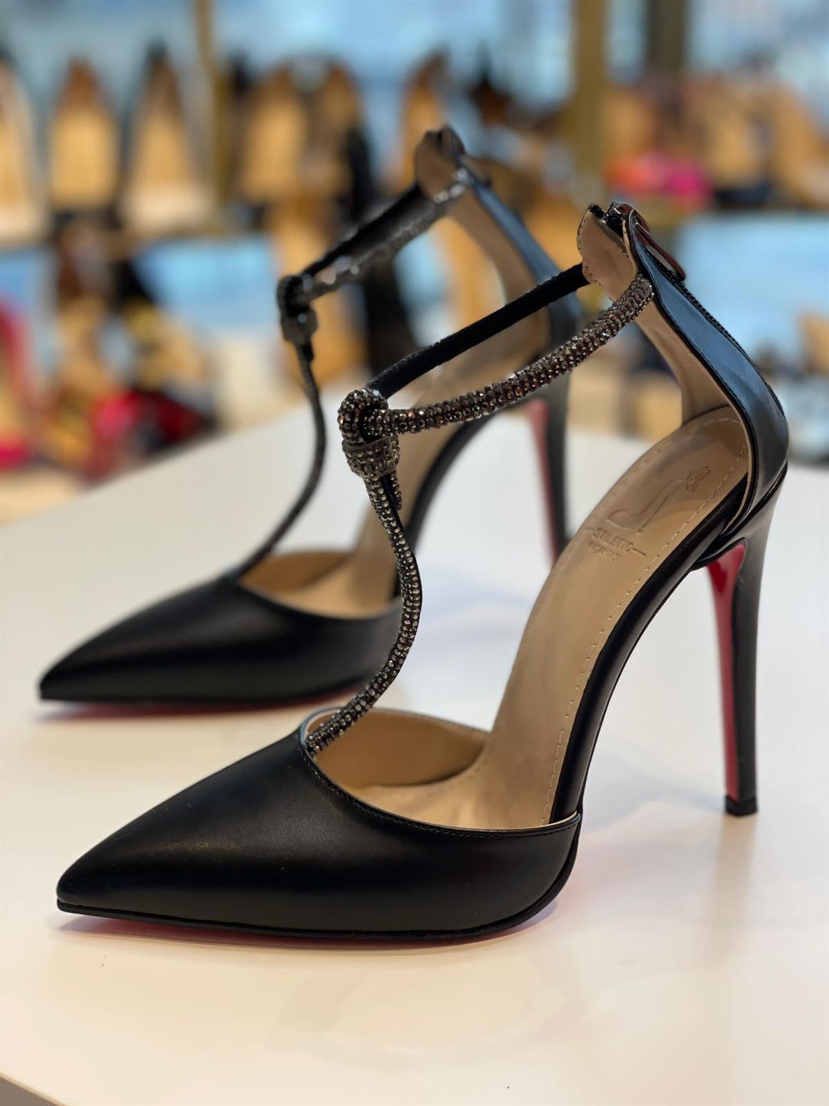 Pliaw Siyah Mat 12 cm Stiletto