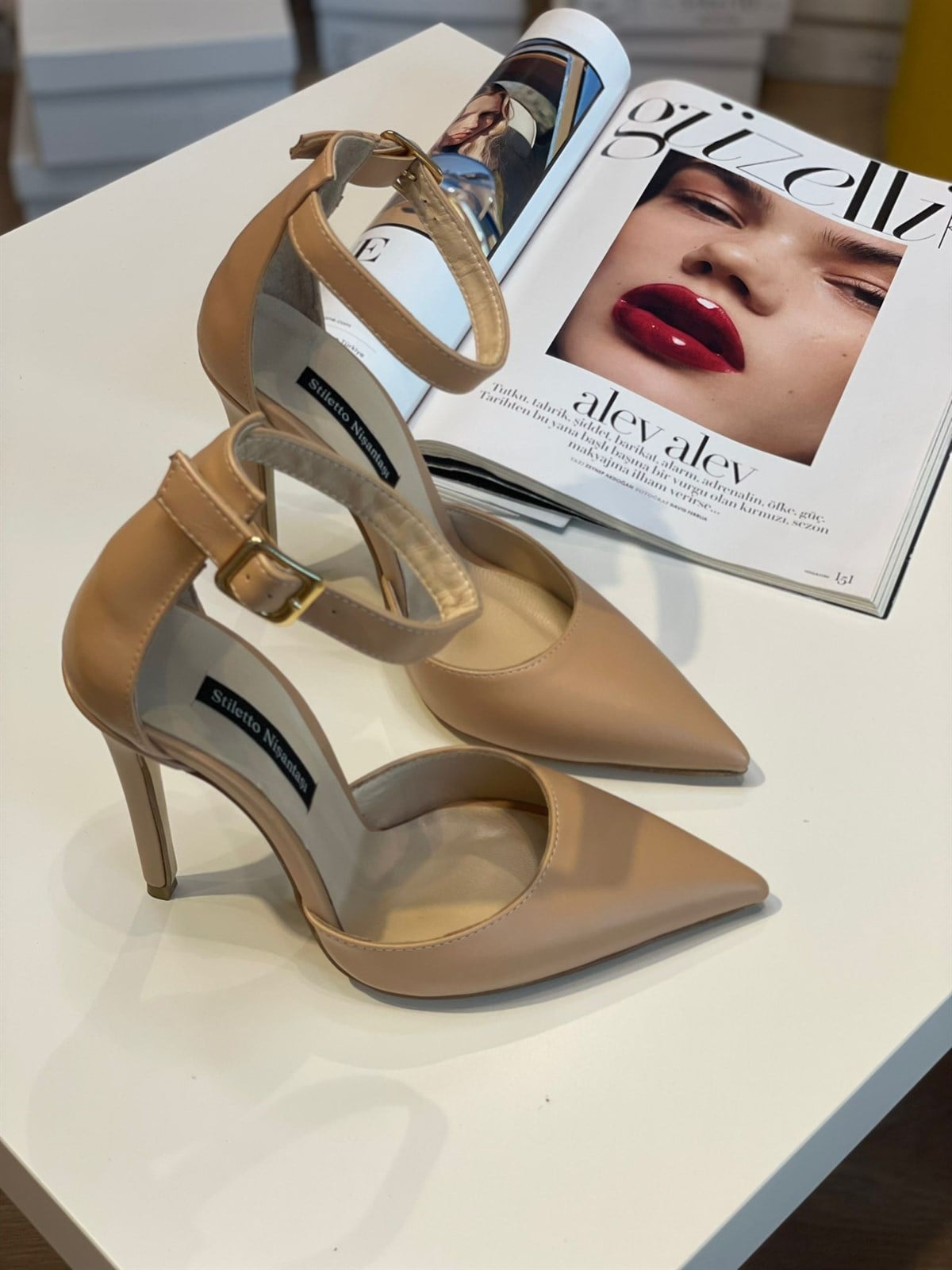 Pully Vizon Mat 12 cm Stiletto