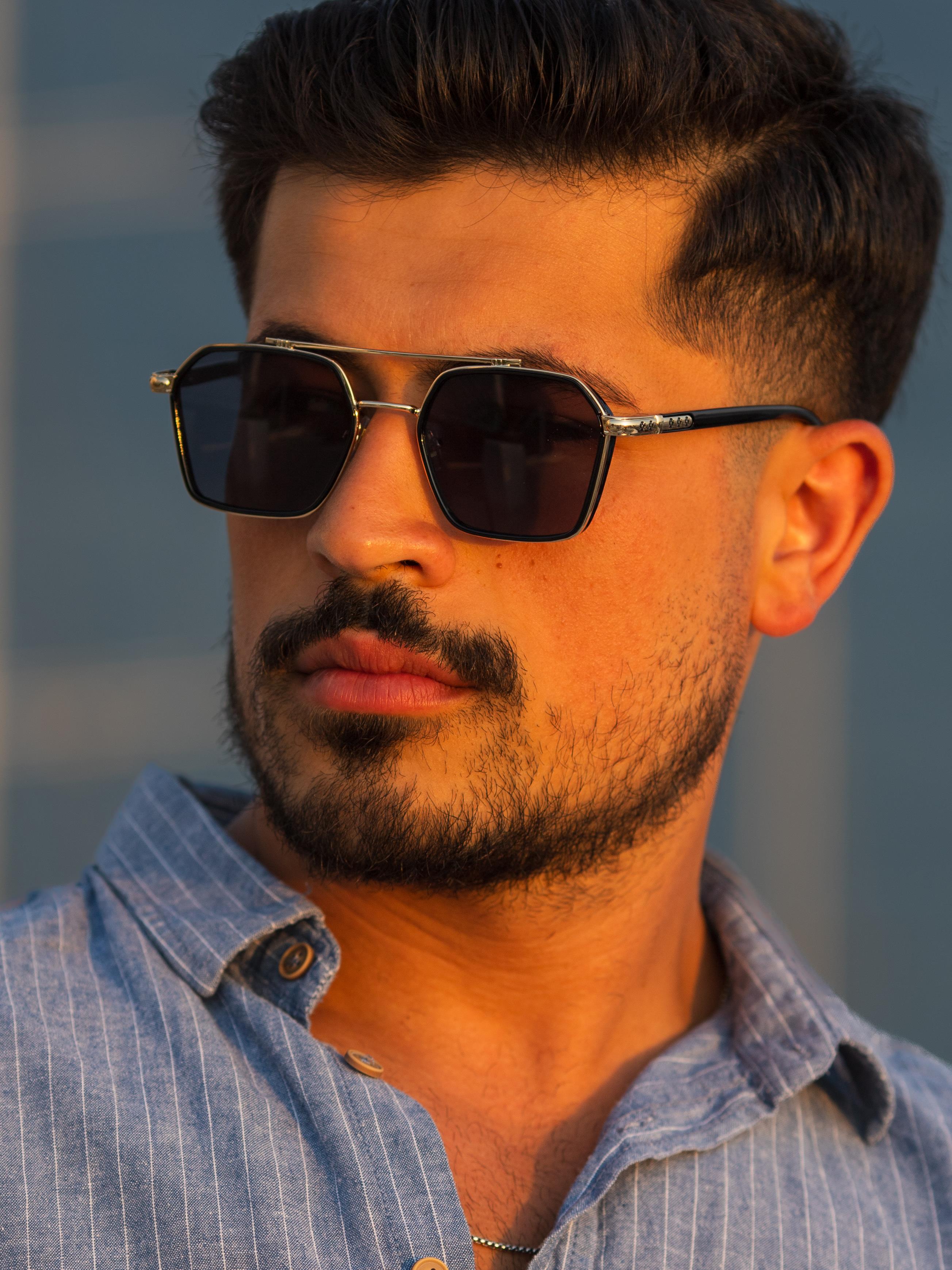 Angel Eyes Gold Çerçeve Siyah Cam  Kadın Güneş Gözlüğü AE0039C2