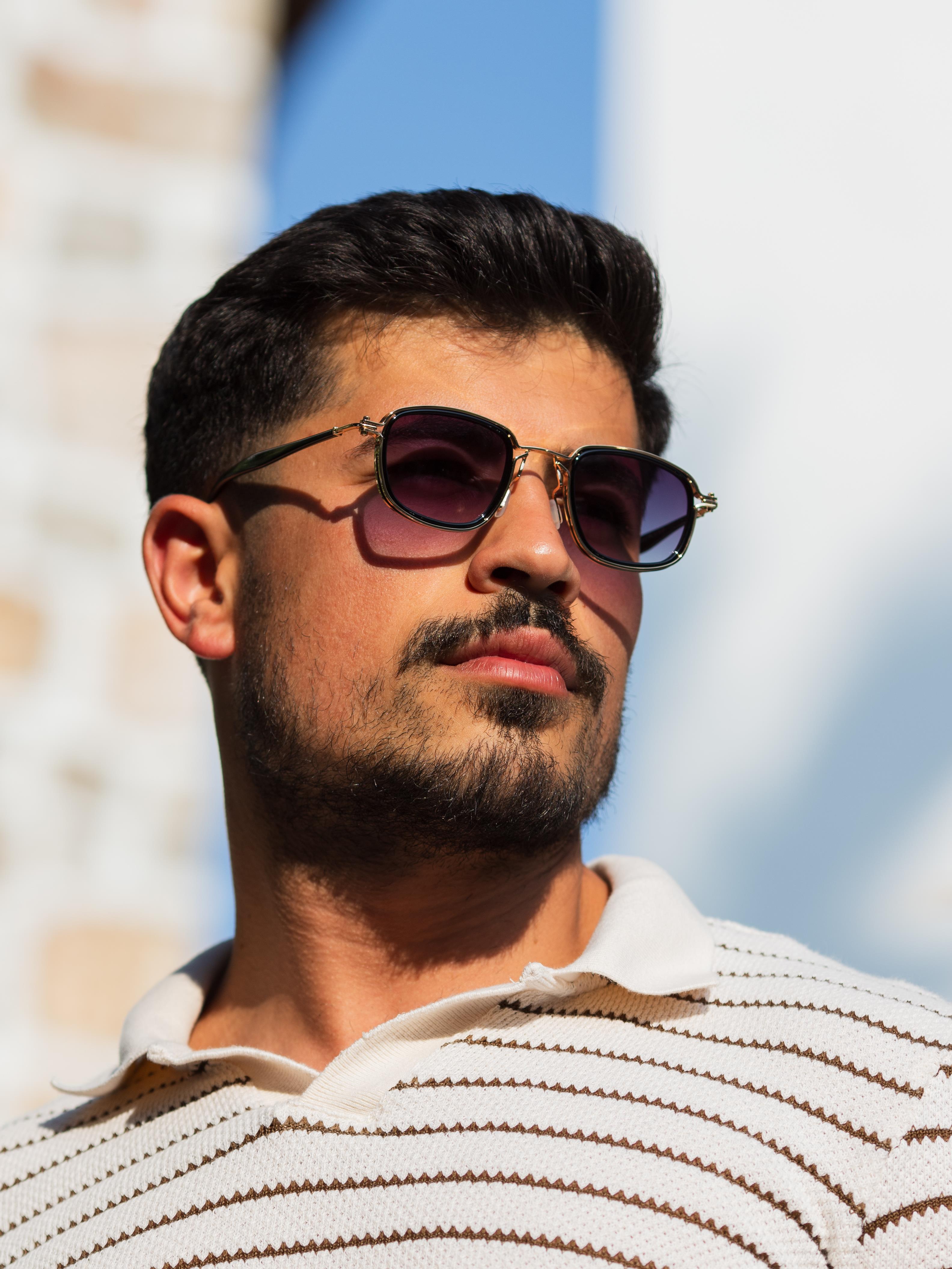 Dikdörtgen Metal Gold Siyah Çerçeve Siyah Sap Siyah Degrade Cam Unisex Güneş Gözlüğü