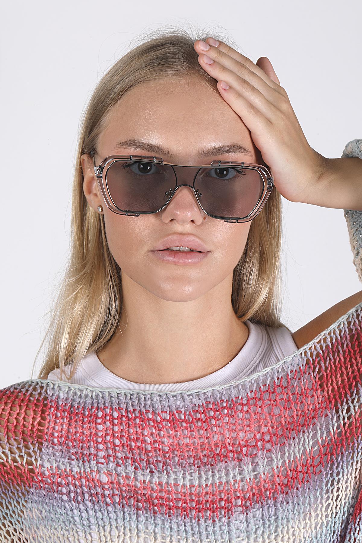 Gri Camlı Gri Çerçeveli Unisex Güneş Gözlüğü