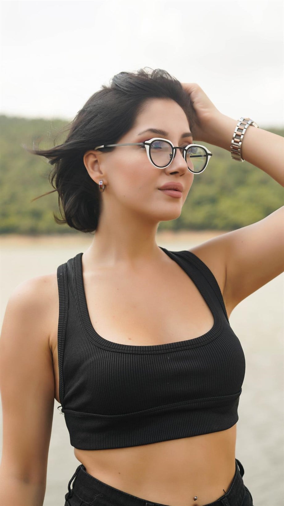 Oval Beyaz Kemik Çerçeve Unisex Güneş Gözlüğü AE20495120143C68