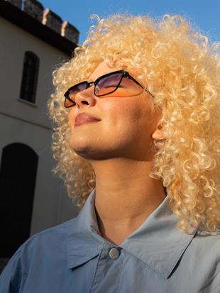 Kare Tasarım Sarı Siyah Cam Siyah Çerçeve Kadın Güneş Gözlüğü