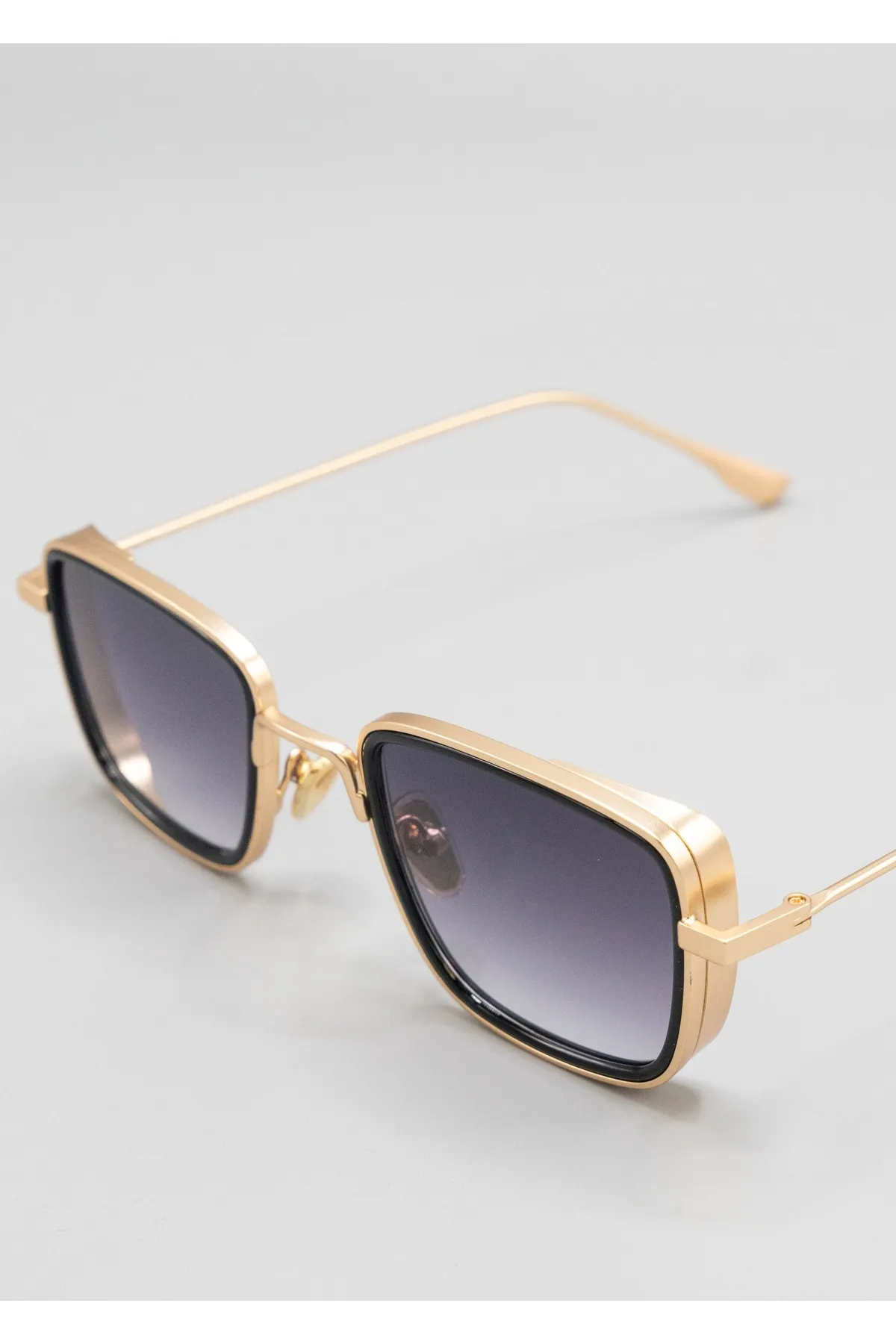Small Kare Gold/altın Çerçeve Siyah Cam Minimal Güneş Gözlüğü Yüksek Kalite Ce Belgesi
