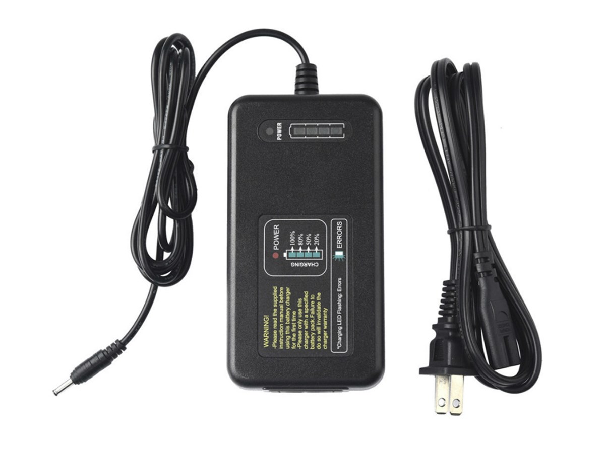 Godox C26 AD600Pro İçin Şarj Cihazı