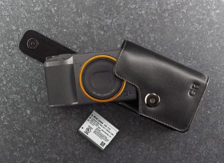RICOH GR III STREET EDITION + DB 110 + CASE