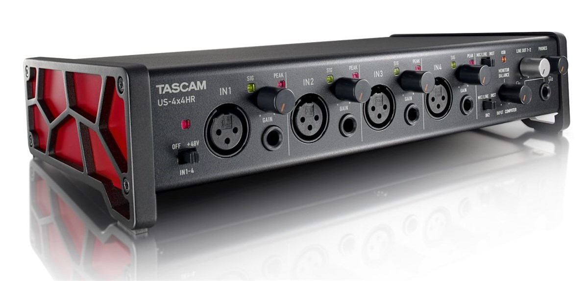 TASCAM US-4X4 HR Ses Kartı